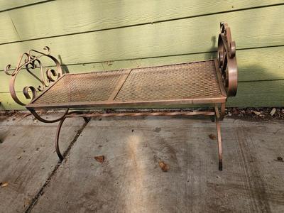 Metal decorative bench seat