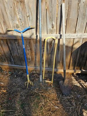 Yard and garden handtools
