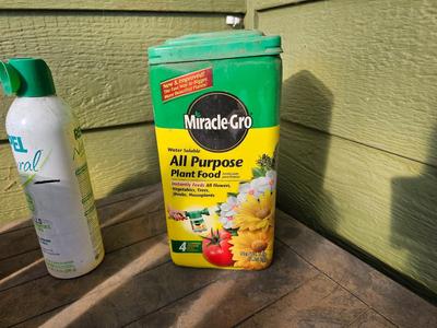 Full to partially full yard and garden chemicals - Bug control - Fertilizer and more