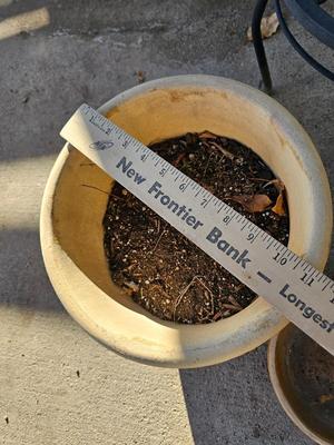 French ceramic planter - flowerpot - plant pot with plant stand