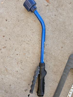 Assortment of watering attachments - sprinkler - watering wands - with short hose