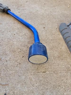 Assortment of watering attachments - sprinkler - watering wands - with short hose