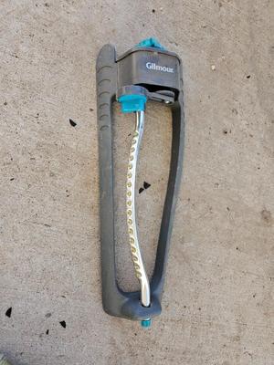 Assortment of watering attachments - sprinkler - watering wands - with short hose