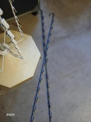 Portable Potato chip / snack clip rack