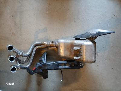 Yamaha 1RC e13 Exaust system Noise emission - 80dBa Yamaha 1RC0847