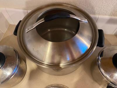 DUTCH OVEN, SAUCE PANS AND STEAMER BASKET