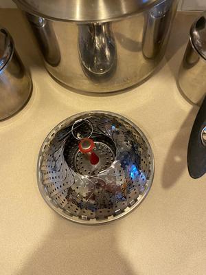 DUTCH OVEN, SAUCE PANS AND STEAMER BASKET