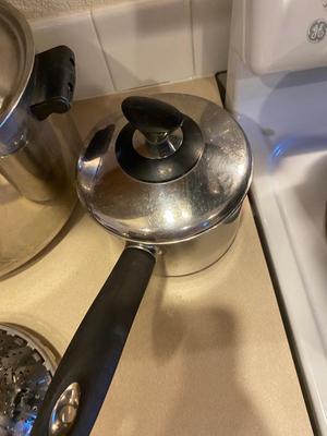 DUTCH OVEN, SAUCE PANS AND STEAMER BASKET