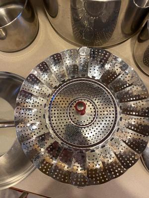 DUTCH OVEN, SAUCE PANS AND STEAMER BASKET