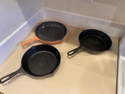 3 CAST IRON FRYING PANS