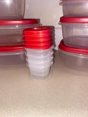 RUBBERMAID FOOD STORAGE CONTAINERS