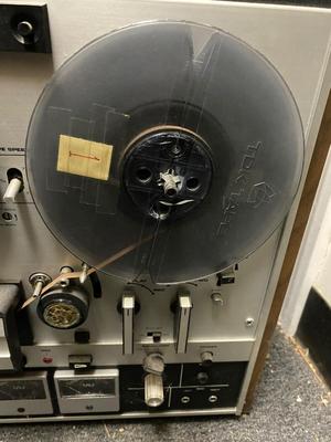 Akai GX-220D Reel to Reel Tape Deck with Metal Reel