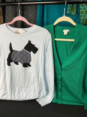 Lot F 351 Woman’s Blue & Green Casual Clothing Lot (Large)