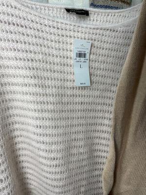 Lot F 354 Woman’s Sweater & Cardigan Lot (Large)