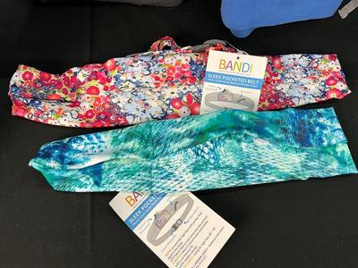 Lot F 355 Women’s Athletic Clothing Lot (Large)