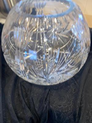 BIG BEAUTIFUL VTG BOHEMIAN CZECH HAND CUT LEAD CRYSTAL ROSE BOWL