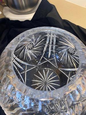 BIG BEAUTIFUL VTG BOHEMIAN CZECH HAND CUT LEAD CRYSTAL ROSE BOWL