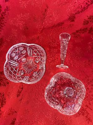 VERY PRETTY VTG LEAD CRYSTAL CANDY DISH AND BUD VASE