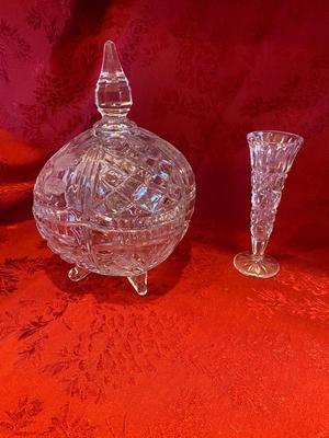 VERY PRETTY VTG LEAD CRYSTAL CANDY DISH AND BUD VASE