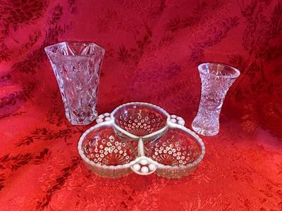 VINTAGE FENTON HOBNAIL MOONSTONE SEPARATED CANDY/SERVING DISH & LEAD CRYSTAL VASES