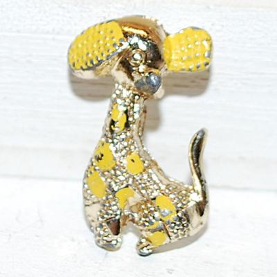 Vintage-Style YELLOW & GOLD Color Poodle Dog PIN (1¼" x ¾") on a Solid Setting