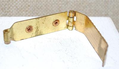 VINTAGE 1950's Heavy Brass SCARF PIN (1 ¾" ) with a Hinged Opening