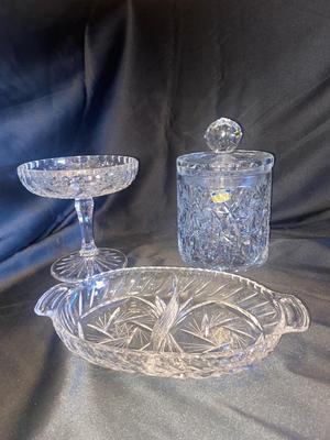 LEAD CRYSTAL DISHES AND TABLE RUNNER