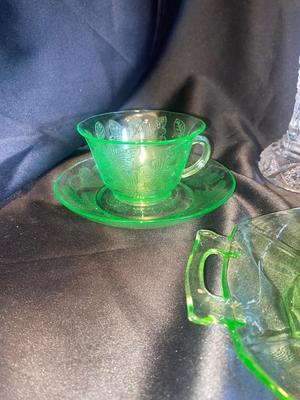 VTG GREEN URANIUM DEPRESSION GLASS AND LEAD CRYSTAL