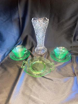 VTG GREEN URANIUM DEPRESSION GLASS AND LEAD CRYSTAL