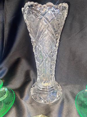 VTG GREEN URANIUM DEPRESSION GLASS AND LEAD CRYSTAL