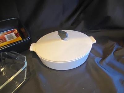 CORNING WARE BUFFET SERVER, GLASS AND TIN BREAD PANS