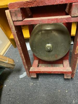 ND Bell Co Large bell in wood case