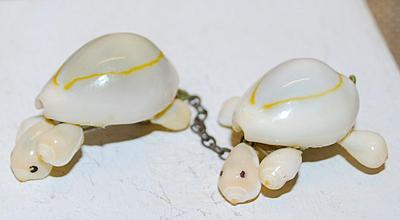 Vintage Style Shaded Ceramic SHELL TURTLE PINS (1¼") Connected by Wire Chain