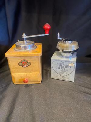 VINTAGE FERMAN BURG-MULE COFFEE GRINDER AND NUTMEG MILL (NUT TWISTER)