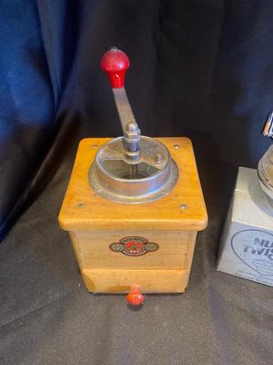VINTAGE FERMAN BURG-MULE COFFEE GRINDER AND NUTMEG MILL (NUT TWISTER)