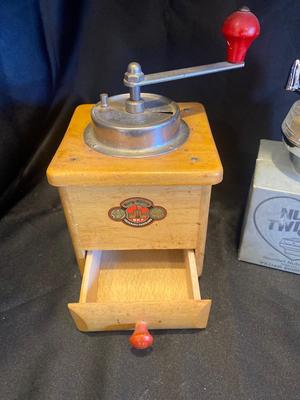 VINTAGE FERMAN BURG-MULE COFFEE GRINDER AND NUTMEG MILL (NUT TWISTER)