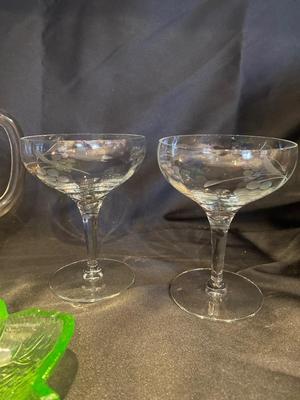 VINTAGE GLASSWARE AND DOILY