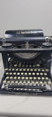 L.C. Smith & Bros typewriter c1925