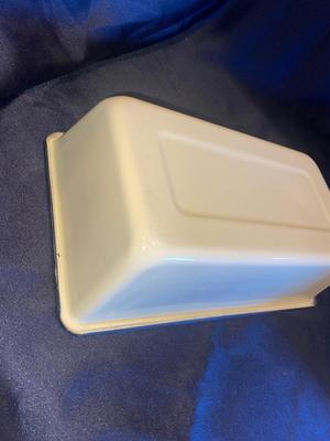 CORNING WARE BAKING DISHES AND ENAMEL WARE BREAD PAN
