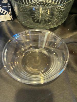 A VARIETY OF GLASS BOWLS