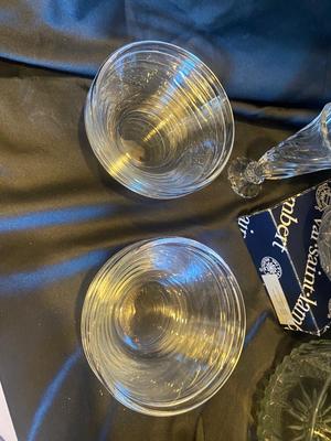 A VARIETY OF GLASS BOWLS