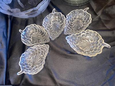 DECORATIVE DISHES