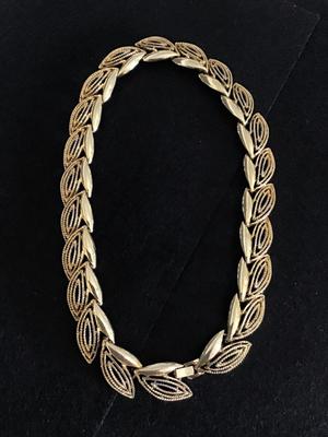 Vintage Gold Tone Necklace