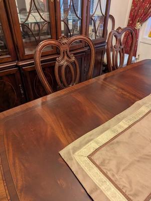 Dining Room Table With 8 Chairs