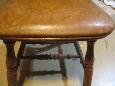 Vintage VA House Vinyl Seat Chair