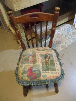 Vintage VA House Vinyl Seat Chair