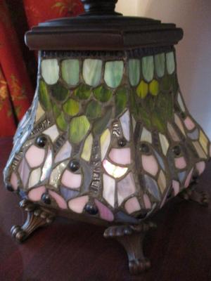 Decorative Tiffany Style Table Lamp