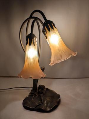Pond Lily 3 Light Floral Lamp Tiffany Style