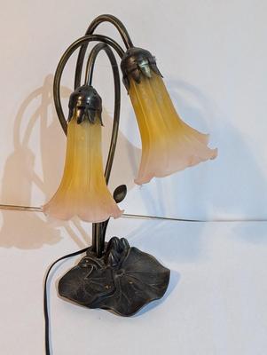 Pond Lily 3 Light Floral Lamp Tiffany Style