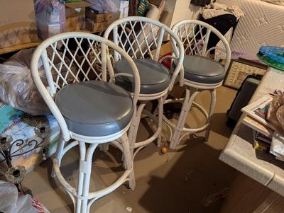 3 Wicker Bar Stools